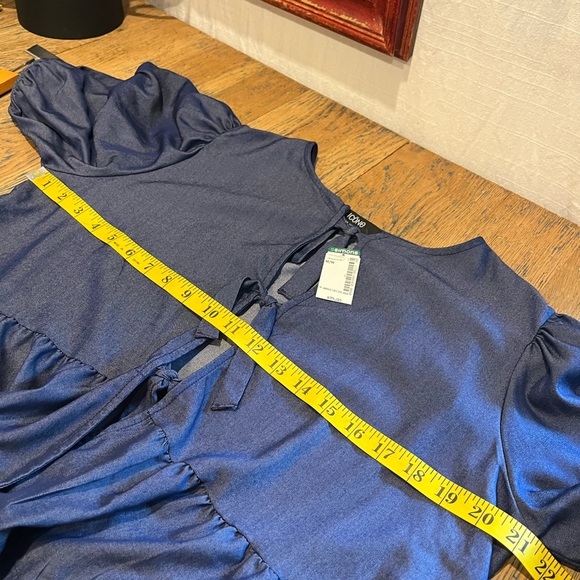 📍💙Icône by Simons Denim-Look Peplum Blouse – Size M – NWT - Picture 4 of 9